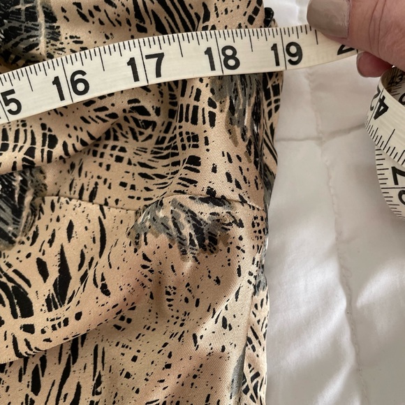 One Shoulder Black and Gold Satin Dress Feather Detail Sz 14 - Picture 9 of 9